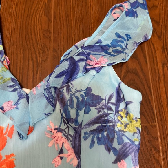 GUESS Chiffon Flutter Dress Sz 6 - Picture 4 of 10